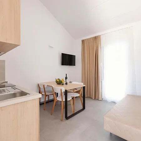 Medena In Seget Donji Trogir